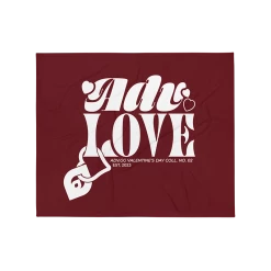 GEAR ADV Love Throw Blanket